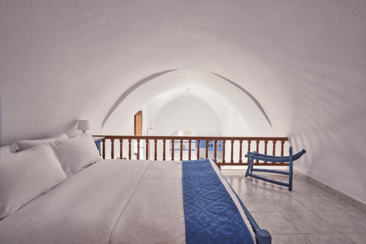 ثيرا Amphitheater Cave Houses المظهر الخارجي الصورة
